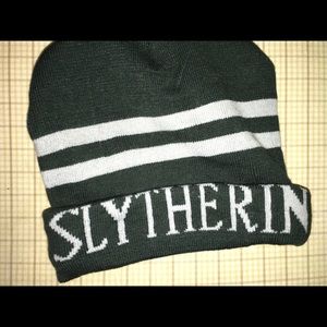 NWOT Harry Potter Slytherin Beanie